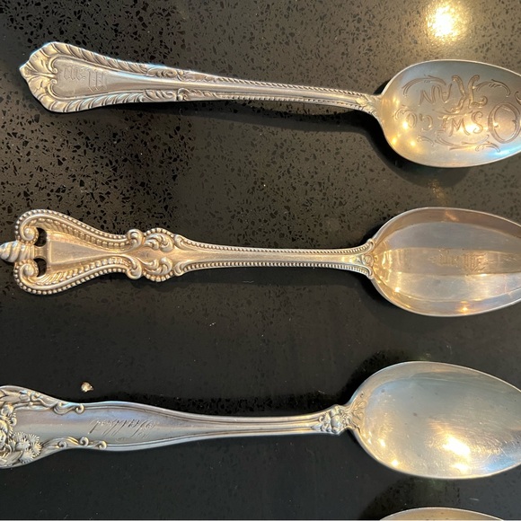 Huge Lot of Antique and Souvenir Sterling Silver Spoons - Picture 3 of 16